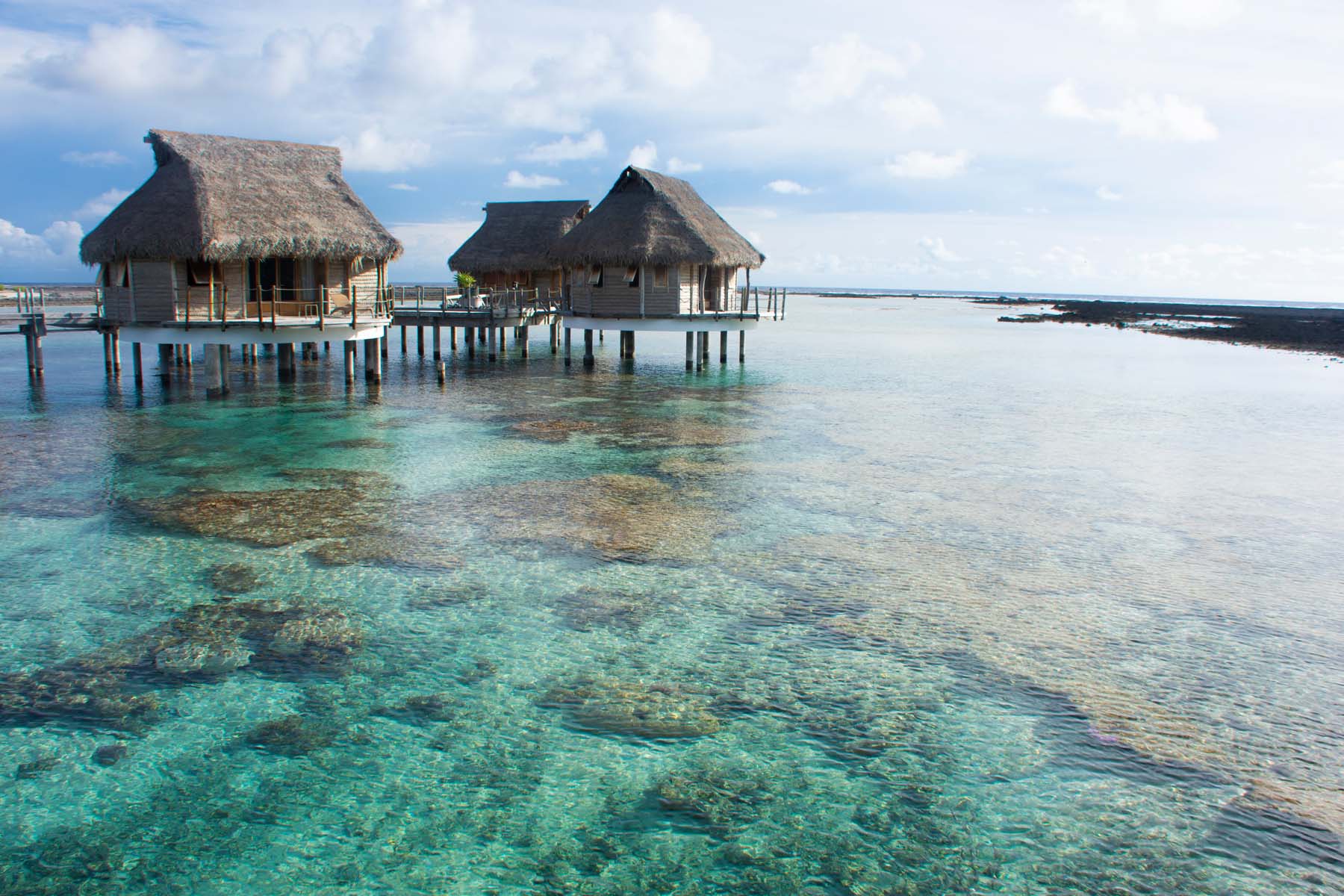 Read more about the article The NEW Floating Over Water Bungalows! Sailing the Islands!